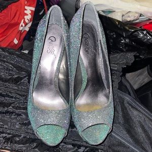 Carlos Santana iridescent purple/green/silver heels